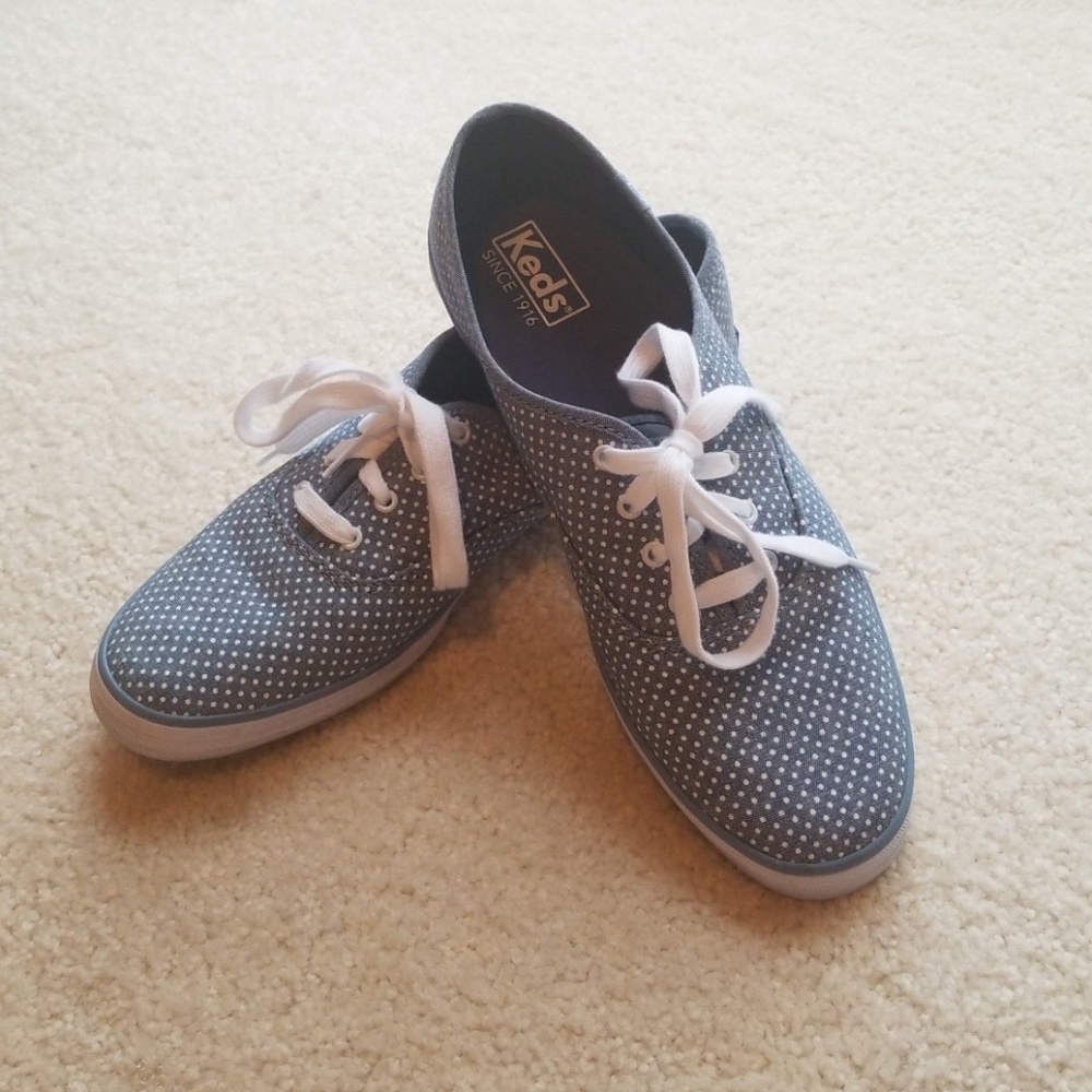 Keds chambray dot size 9